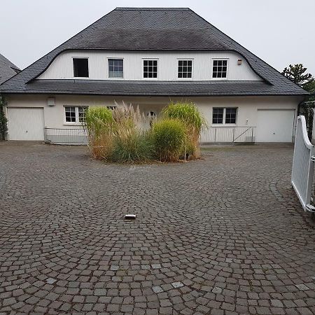 Wohnen Im Souterrain Einer Villa ヘルデッケ エクステリア 写真