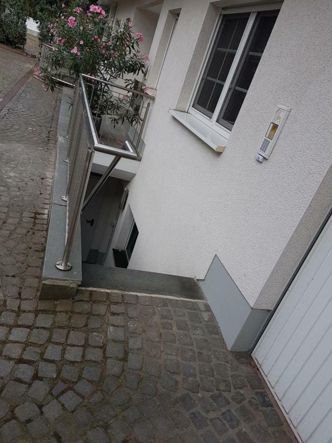 Wohnen Im Souterrain Einer Villa ヘルデッケ エクステリア 写真