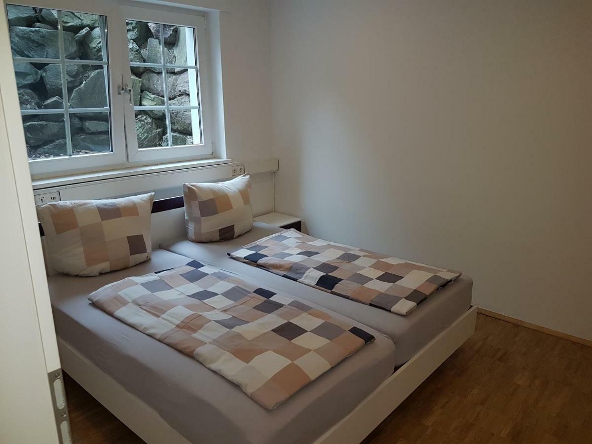 Wohnen Im Souterrain Einer Villa ヘルデッケ エクステリア 写真